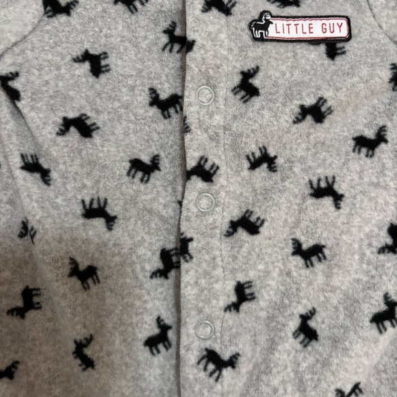 🌟3/$15🌟 Carter’s Newborn Fleece Onesie Moose Pattern - Picture 4 of 7